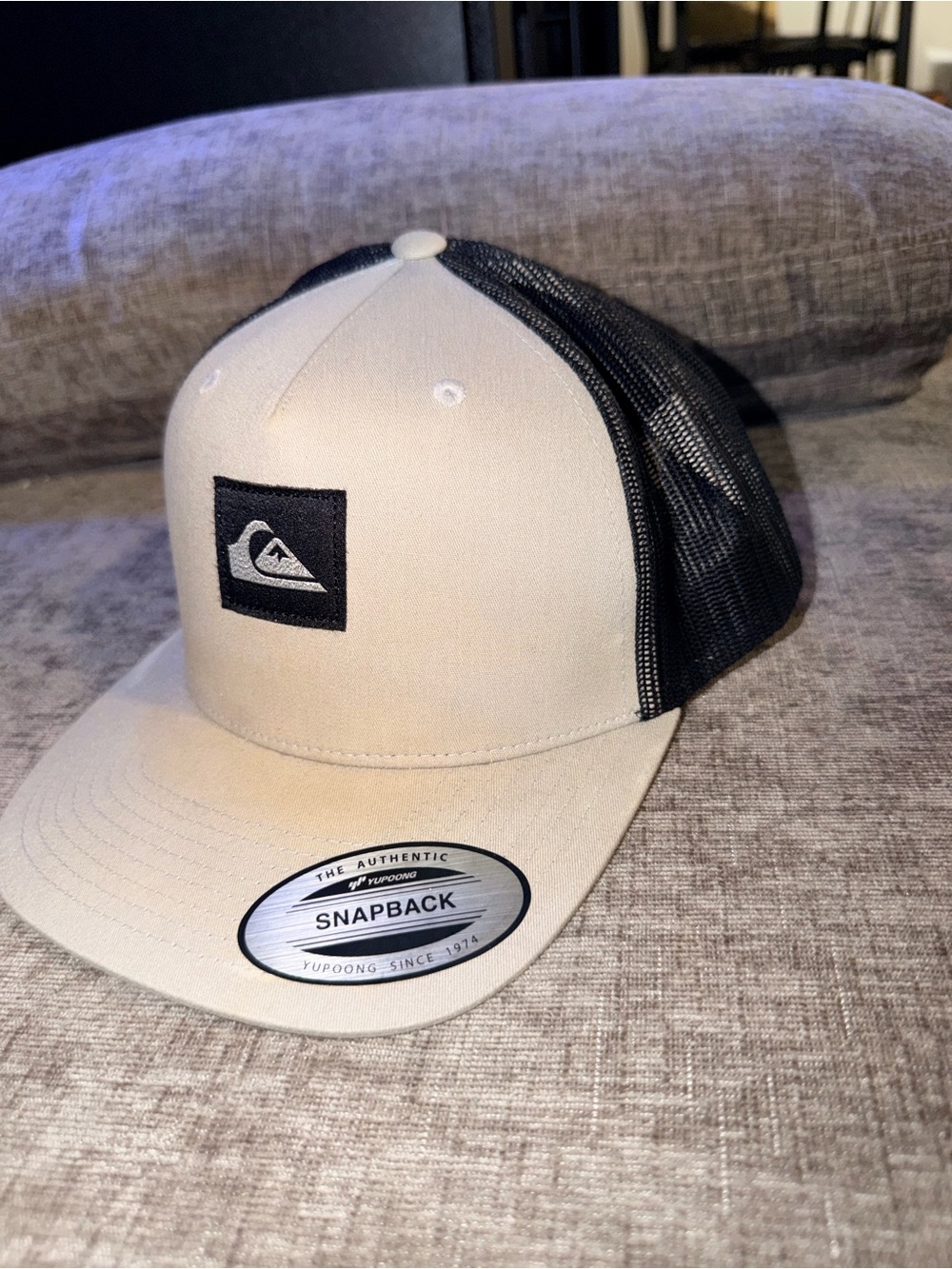 Quiksilver Trucker Hat Tan Black Mesh Snapback OSFM Surf Skate Cap
